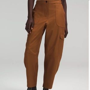 Lulu Lemon Sz 27 Light Utilitech Cargo Pocket High-Rise